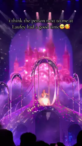The best of times @laufey #laufey #laufeytour 