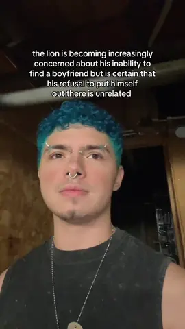 the lion has rejection anxiety #lgbt #lion #lol #relatable #trending 