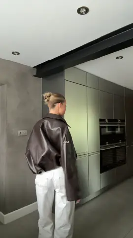 outfit of the day <3  jeans @Hidden Hills obvs ;)  bag @asos  Jacket @Pull&Bear  trainers @adidas 