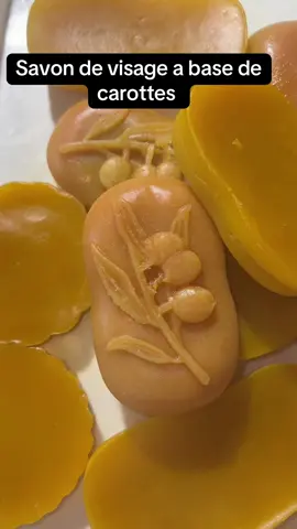 Savon de visage à base de carottes  #viral #viralvideos #viralvideotiktok #cosmetique #savoncarotte 