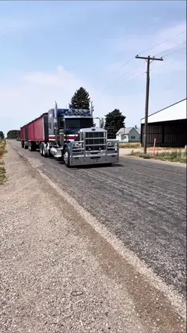 Happy Feature Friday Truckers ‼️🚛⭐️ Video credit: @Shane Ellsworth  #HERDbumper #truckersoftiktok #truckerlife #featurefriday #frontendprotection 