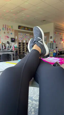 TGIF! #friday #teachersoftiktok #teachingtinypeeps #halara #leggings 