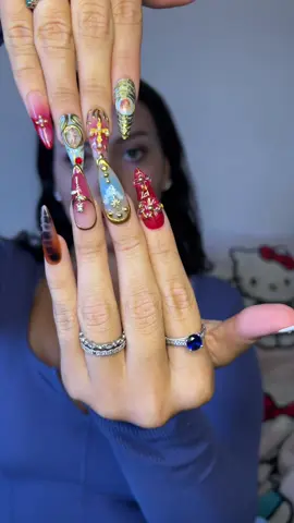 cannot get enough of these nails omfg #Nailvesta #3dnails #nailtok #wlw #pressonnails @NailVesta 