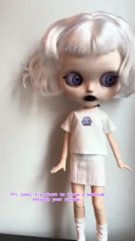 comment below if you would let her throw a bathtub through your window #roselalonde #homestuck #homestuckpilot #blythedoll #customblythe 