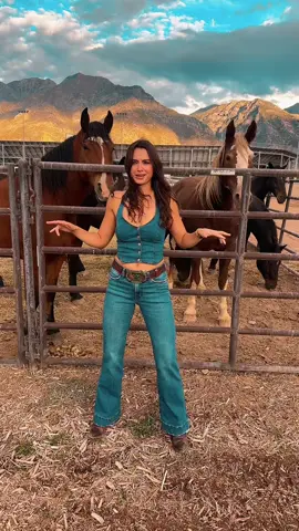 The wind making me eat my hair 