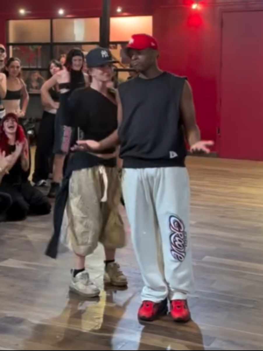 This collab! 🔥🔥🔥 Choreography: @Alyssa Santos  and @BigWillSimmons  Song: Confident by Justin bieber  #alyssasantos #willsimmons #bigwill #justinbieber #confident 