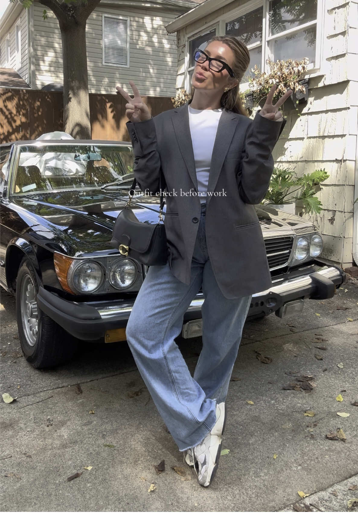 The balzer lasted 20 min before it was too hot lol- it’s my fault for forgetting that we are in fake fall #OOTD #outfitcheck #classiccar #cartiktok #carsoftiktok 