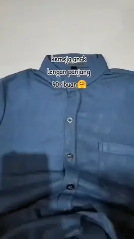 kemeja anak yg cocok untuk di pake ke semua acara cek warna lain ada di keranjang #promoguncang1010 #gajiansale #kemejaanak #kemkoanak 