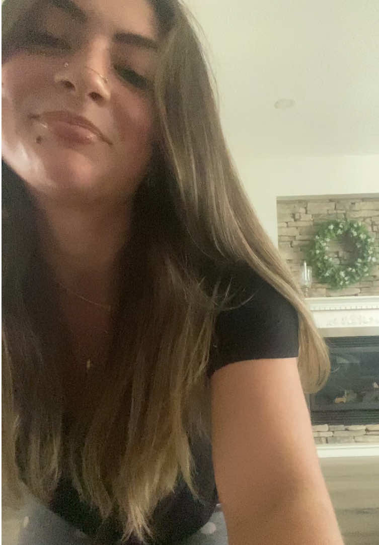 I wanted to try with pants lol #dance #trend #foryou 