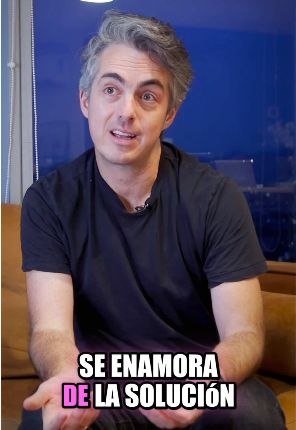 Alejandro Maza, Chief Product & AI Officer en Kavak y fundador de OPI Analytics, comparte la lección más valiosa para cualquiera que construya productos: 👉 No te enamores de la solución, obsesiónate con el problema. 👉 Ten ciclos de validación rápidos. 👉 Escucha siempre a tus usuarios. En este clip de #CommunityVoices, Alejandro explica por qué muchos emprendedores fallan al esperar demasiado para validar si el problema es real y cómo perder de vista al cliente puede arruinar cualquier producto. 🚀 Su consejo es claro: los datos son importantes, pero nada reemplaza la voz de tus usuarios. 🎥 Mira la entrevista completa en nuestro canal y descubre más sobre cómo la inteligencia artificial está cambiando las reglas del juego en producto y emprendimiento. #MXTW2025 #AI #Product #Startups  