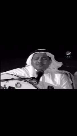 وأحب أسامر بدري اللي تجلى وأرسم شعاع الشمس عند الشروقي . #محمد_عبده #abdo #اكسبلور #موسيقى #يــا_هَــلَّا_بِــكَ_🤍 