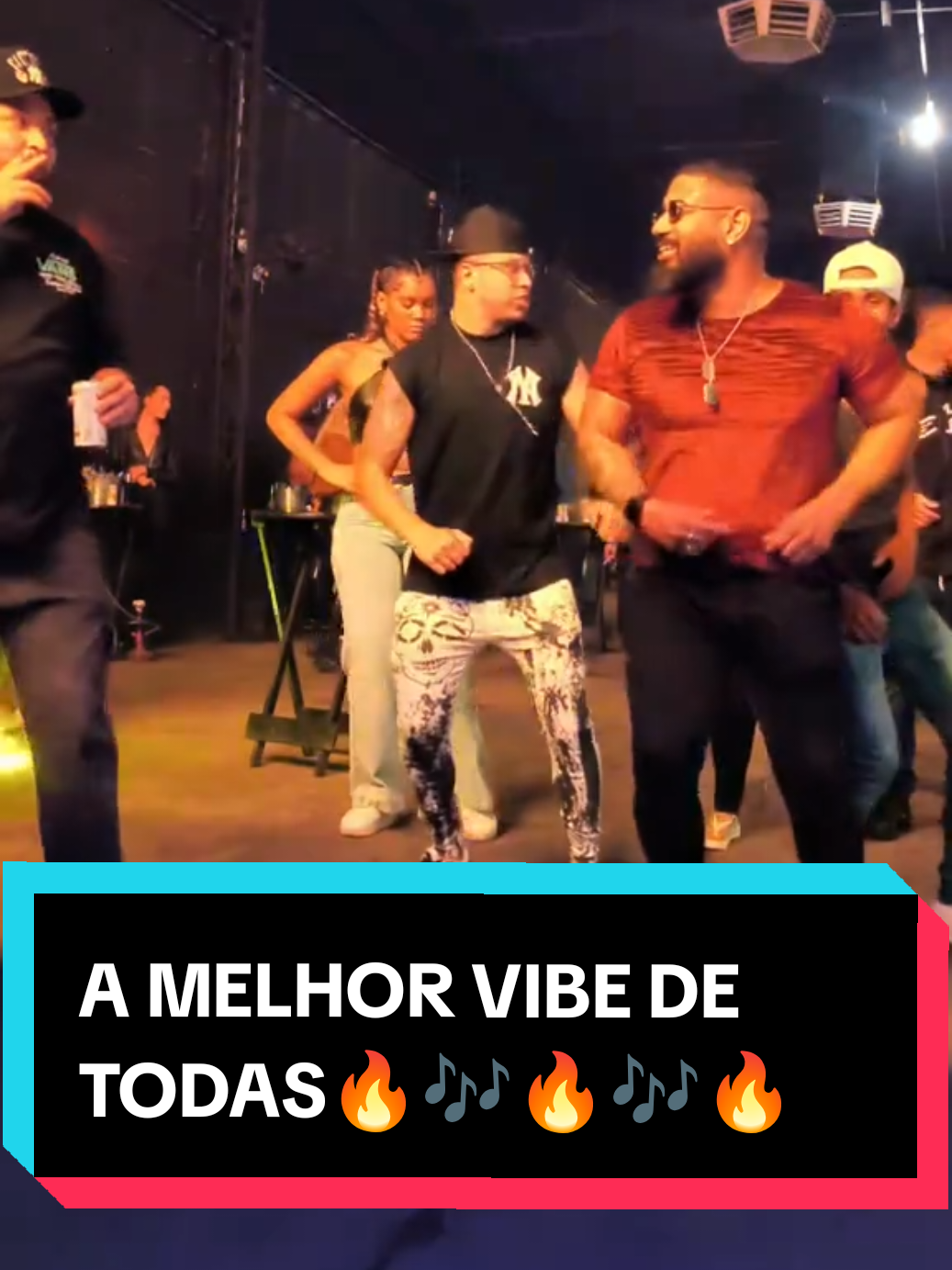 ESSA MÚSICA ESTÁ MEXENDO COM BRASIL 🇧🇷🎶😍 #piseiro #forro #dança #vitinhoimperador #videoviral 