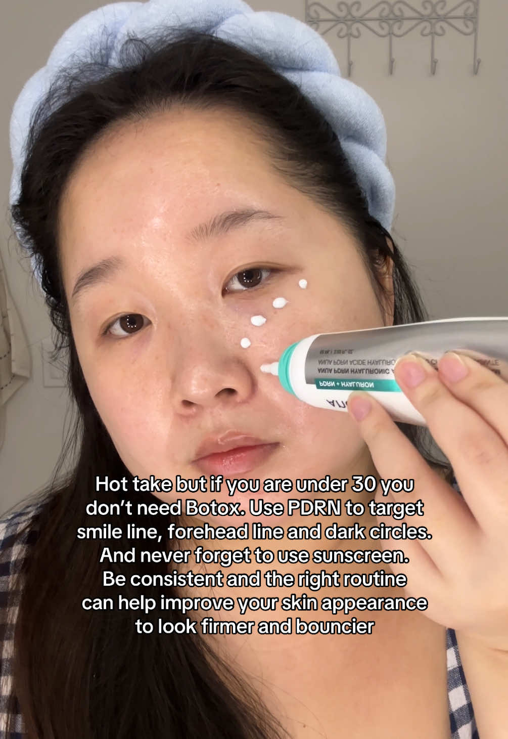 Targeted & Affordable anti aging skin care routine >>> 💧🐟🧊 . Try this New KBeauty PDRN Hyaluronic Acid 100 hydration glow bundle 