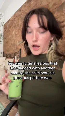 📖a liar’s twisted tongue when desdemona is trapped in a prestigious academy, lucian--a prince--trains her to use her magic... because he wants to steal it. #aliarstwistedtongue #BookTok #fantasybooks #enemiestolovers #romance 