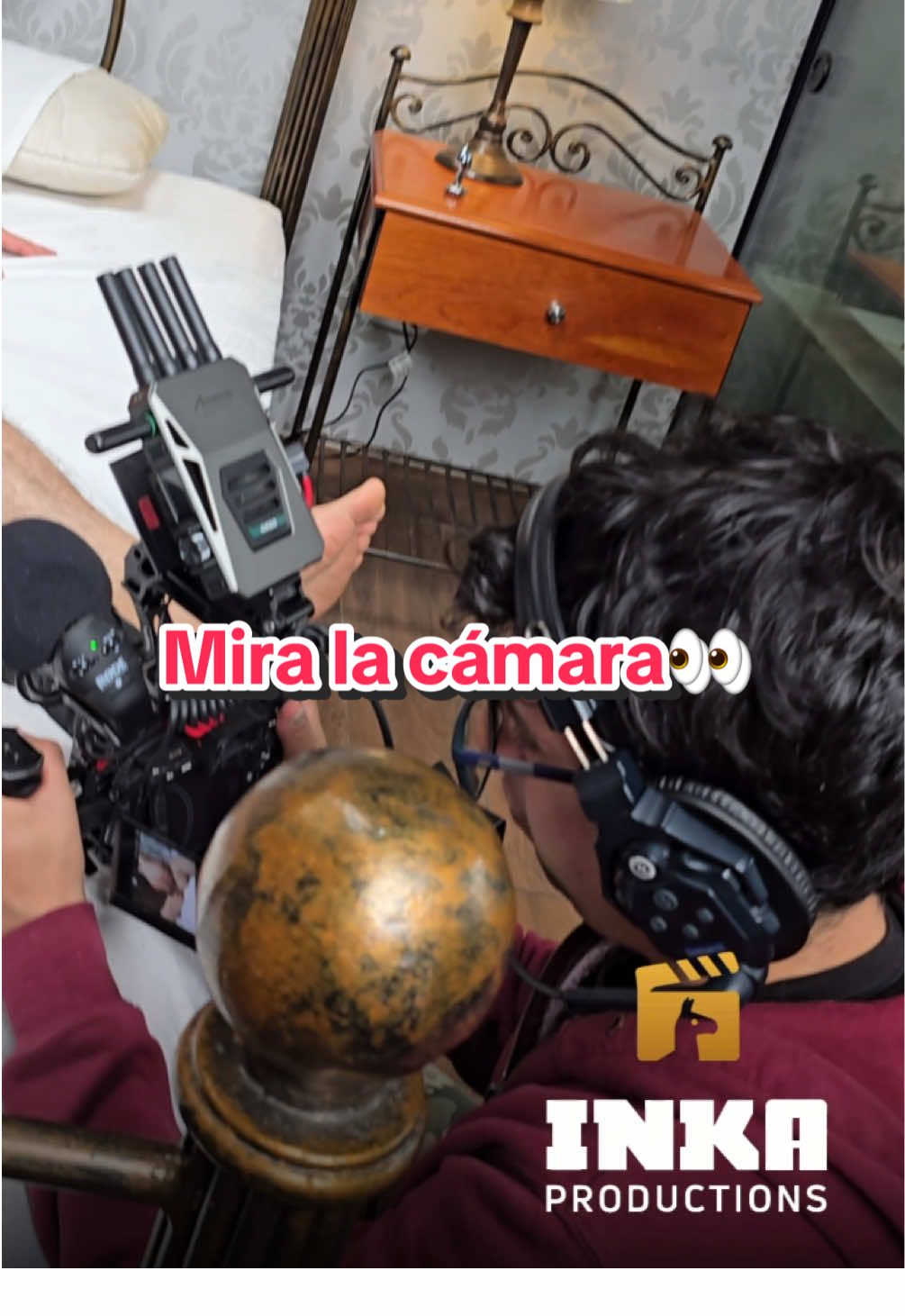Si no miras a la cámara son 100 años de mala suerte #inkaproductions #5 #viralvideo #fyp #reel 