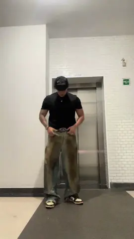 Partiu jaguariuna, a calça suja nunca fez tanto sentido #outfit #fy #fyp #rodeio #jaguariuna 