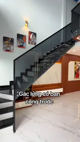 Nhà gác lửng có ban công đẹp#nhacap4 