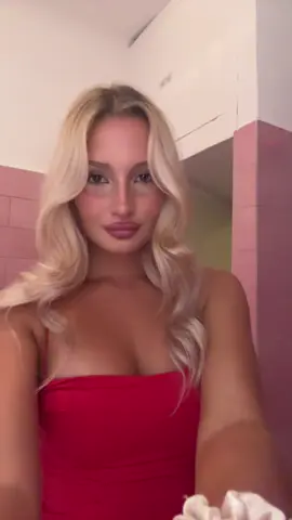 Insta: victoriafrachessa  #fakebody  