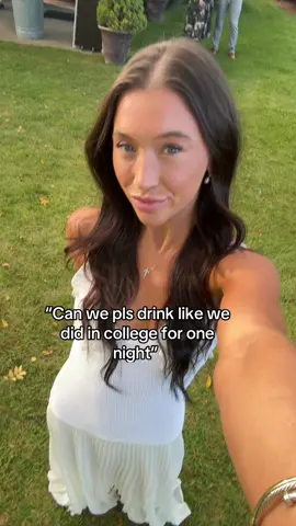 2019 Shelby I DO NOT KNOW HER!!! Wedding weekend with my best friends ❤️ i am so excited 