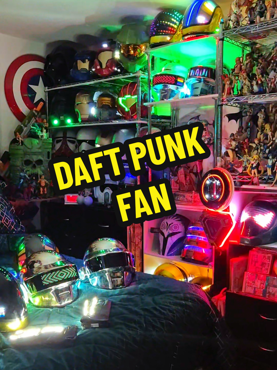 DAFT PUNK FANS....Hola te comparto parte de mi colección personal y otros que  se tendrán que ir .😊😊😊  Hola los cascos los tengo como hobby y bajo pedido. en mi PERFIL de Tik Tok está el LINK que requieres para mi contacto. Google: LINKTREE CASCOS ALEX  Muchos saludos #cascosalex #daftpunk #Cosplay #dj  #colección                                      