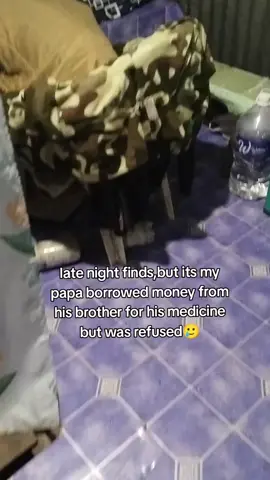nakakalungkot lang na makita ka sa ganyang kalagayan pa🥲ok lang yan pa,cguro gipit din sila gaya natin🥺🥲😢 pray lang tayo gagaling ka🙏 #latenightfinds #fathersacrifice  #papa #fyp 
