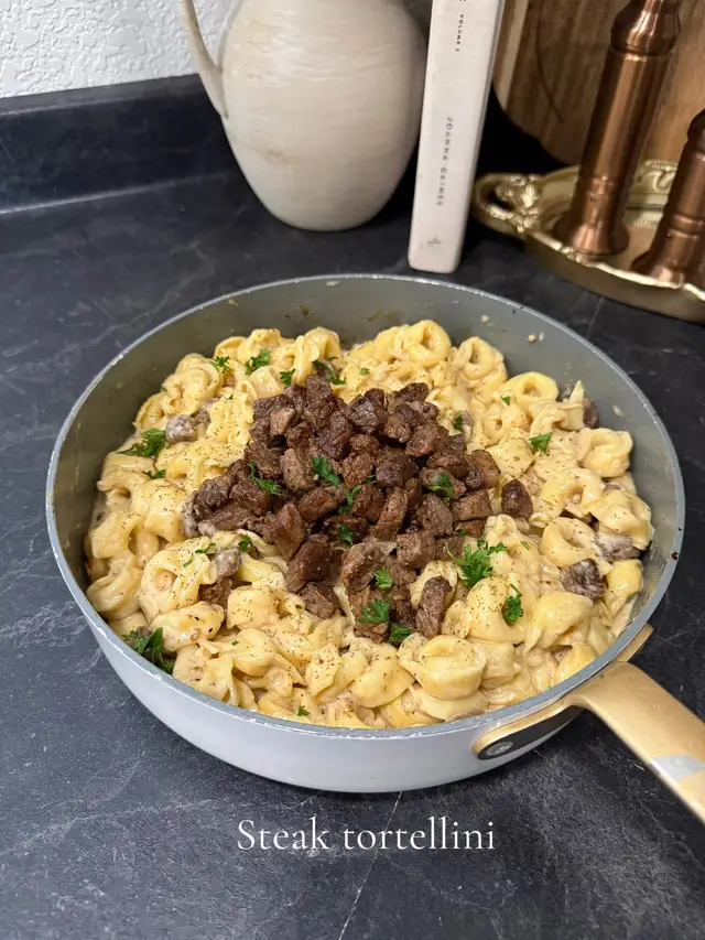 Back with another easy & delicious recipe 😍 #dinnerrecipe #EasyRecipe #mealidea #easymeal #foryoupage 