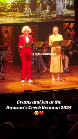 Small snippet from the Dawson’s Creek Reunion! #dawsonscreek #paceywitter #joshuajackson #michellewilliams #jenlindley 