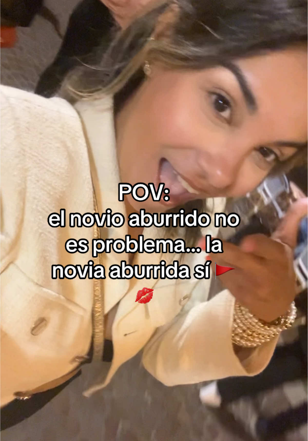 Plot twist: el verdadero red flag nunca fue él… fue ELLA 😏🚩 #UnpopularOpinion #f #pqratiiii #paratii #fyppp 