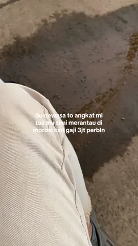 Daripada ma Bambong di kampung🗿#promomakangajian #fyp #helmkuning #morosi_helmkuning 