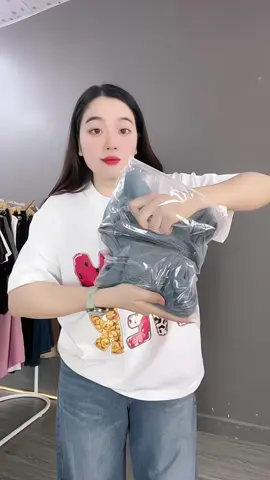 Quần jean suông ống rộng dễ thương #conhobigsize #aobigsize #thoitrangbigsize #ươc_duoc_len_xu_huong #quanjean 