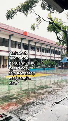 #lyrics #smkbisa #smkhebat #smkstoryy🌻 #mencintaidenganngeyel 
