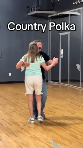 Under arm turn to side-by-side to a free spin #dance #dancereels #countrydance 