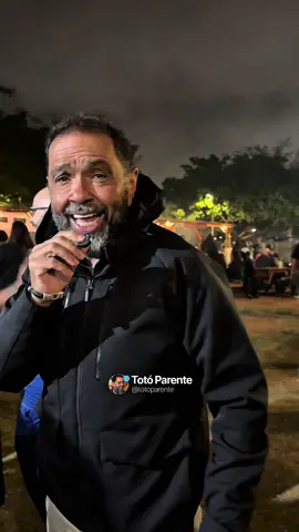 🌽🎭🎶 O Revelando SP é um retrato vivo da força da cultura popular e da identidade paulista Tive a oportunidade de prestigiar, no Parque do Trote, essa grande festa de tradições, saberes e sabores que conecta a capital ao interior de São Paulo. Foram dias de celebração promovidos pela Secretaria da Cultura, Economia e Indústria Criativas do Estado, com gestão da APAA e correalização da Prefeitura de São Paulo, reunindo artesanato, culinária, música e manifestações culturais de todas as regiões. Ver o Parque tomado por famílias, artistas e mestres da cultura tradicional reforça a certeza de que São Paulo pulsa diversidade e que a cultura segue sendo o coração desta cidade e deste estado. #RevelandoSP #CulturaSP #CidadeDeTodasAsArtes #TotóParente #RicardoNunes