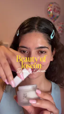 This dynasty cream from @Beauty of Joseon has promising results. The first product that I tried was their eye cream and now this has become my second favourite ❤️ . . . #dynastycream #beautyofjoseon #moisturizer #koreanskincare #skincare 