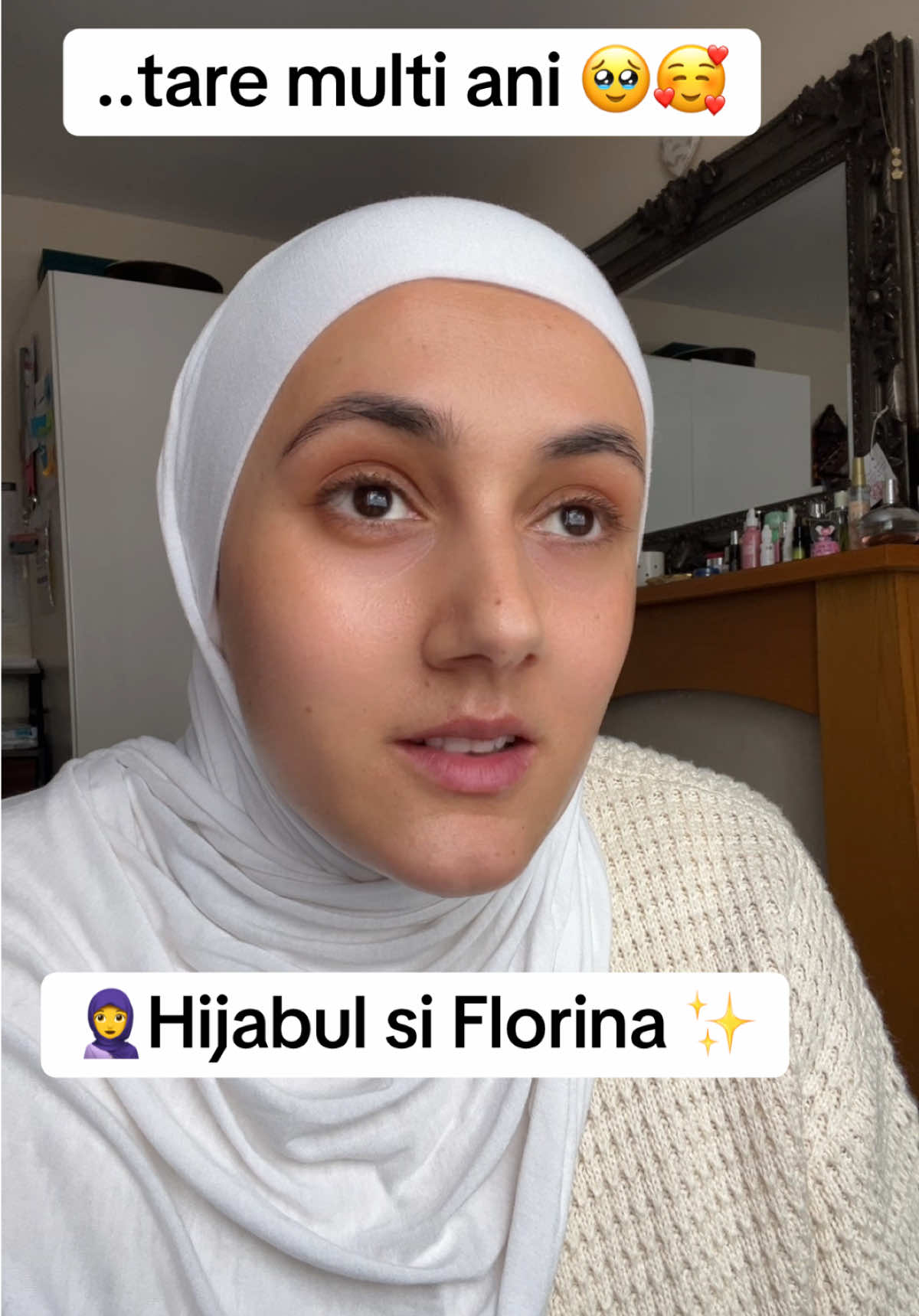 Hijabul si Florina 🧕🇷🇴