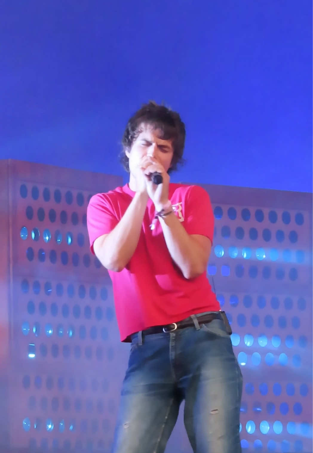 djo performing basic being basic at all things go nyc ♥️ @Djo #djo #joekeery #allthingsgo @All Things Go 