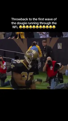 Makes you appreciate John Wall’s dougie so much more 😭 #teachmehowtodougie #nflfootball #nflcelebrations #celebration #touchdown 