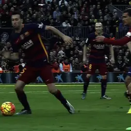 Le meilleur 6 de l’histoire du football💪🏾❤️#creatorsearchinsight #footballtiktok #viscabarca🔴🔵 #mission @fcbarcelona 