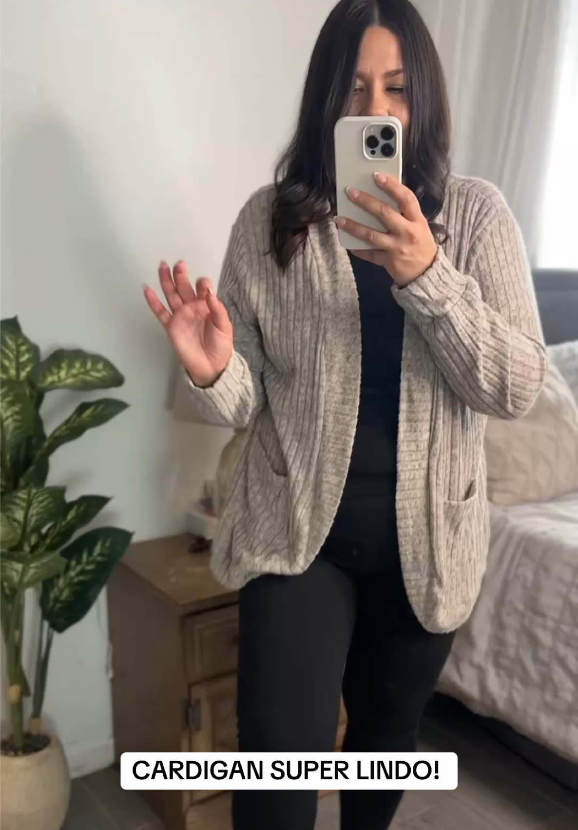 #cardigan #cardiganoutfit #cardigansweater #fashion 