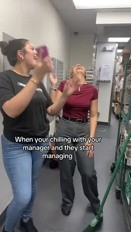 we know how to have a good time and be productive here @ihop!!  -Follow for more restaurant comedy- #serverlife #managersbelike #lol #servertok 