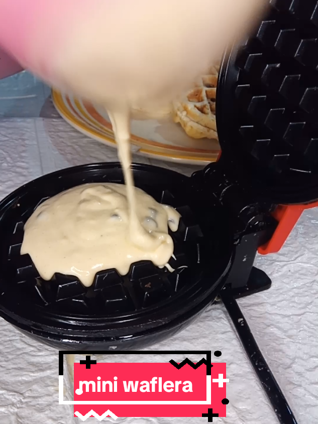 mini waflera eléctrica #waffles #waffera #hogar #recetas #recetasfaciles 