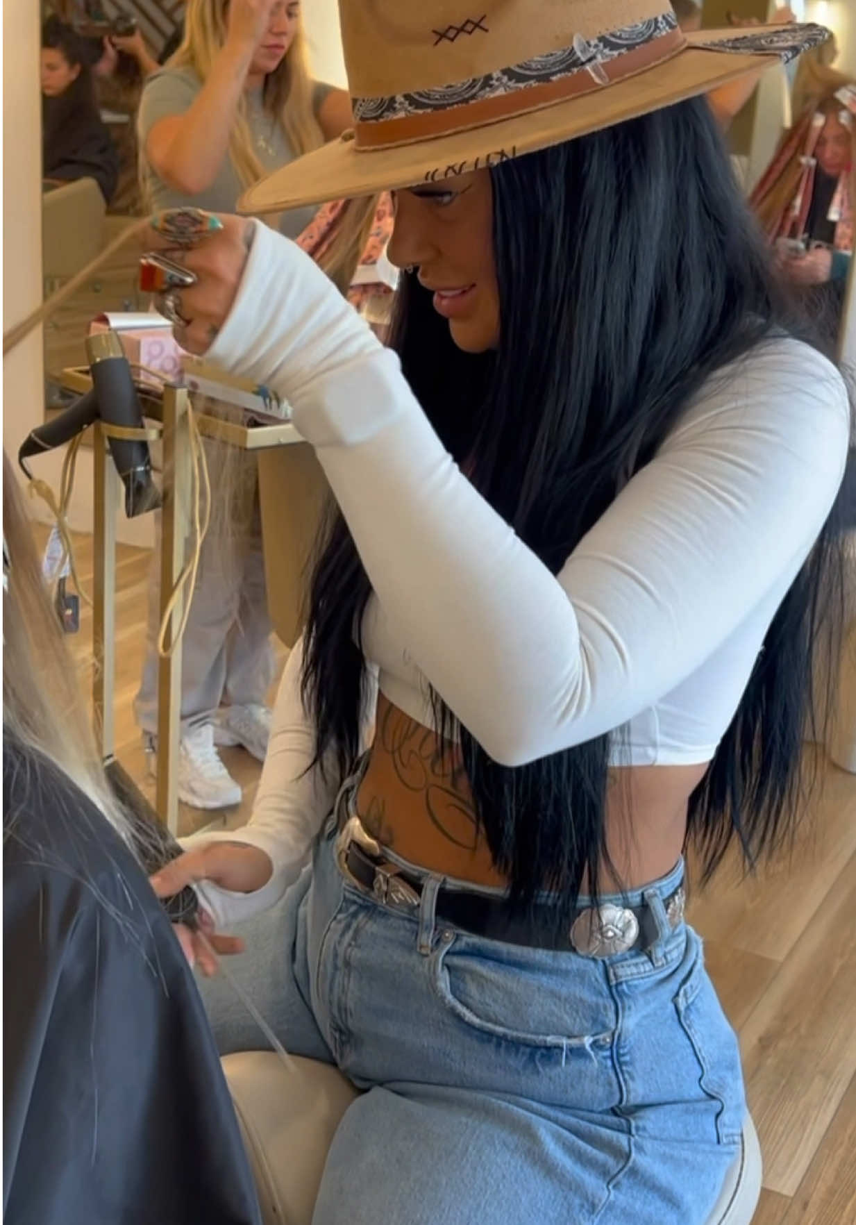 Gratitude is the foundation of everything I’ve built .. this salon, this brand, and this community. Every client who sits in my chair is part of the bigger picture, and I’ll never stop appreciating it #salonowner #hairstylist #tampasalon #tampahairstylist #fypage 