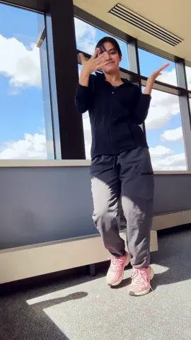 Work break shenanigans to energize 💛💚 #dance #dancereels #dancechallenge 