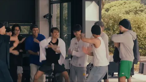 please bring my ot13 back ........... #seventeenofficial_17 #seventeen #caratと繋がりたい #seventeen세븐틴 #seventeenedit 