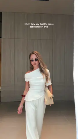 Dream ootd wearing @KOOKAÏ 🤍✨ #chicootd #resortchic #kookaiset #kookaiaustralia #whiteset 