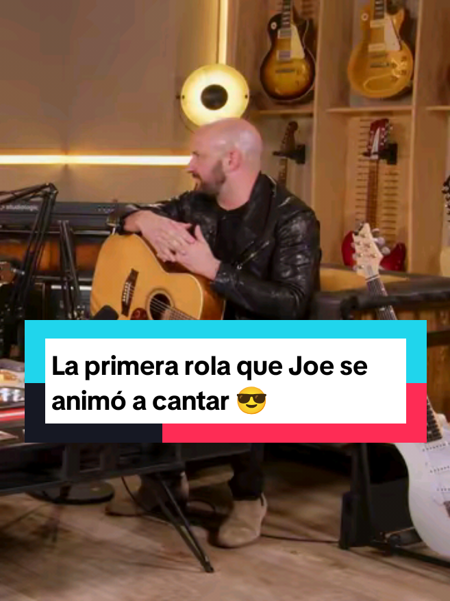 Cada gran cantante tiene su primer hit personal… @joedemikeli nos cuenta cuál fue el suyo. 🤩🙌  YouTube: SongBook 🎸 Martes 9PM @dannydayz  @elmijoof #SenseiMedia #SongBook