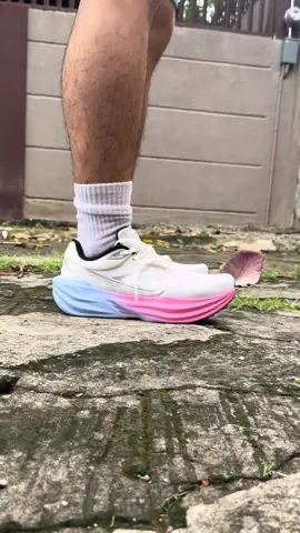 Ang sarap ipang takbo #qiaodan #qiaodantg1  #qiaodanrunning #runningshoes  #shoes  #fyp  #fypviral  #followers 