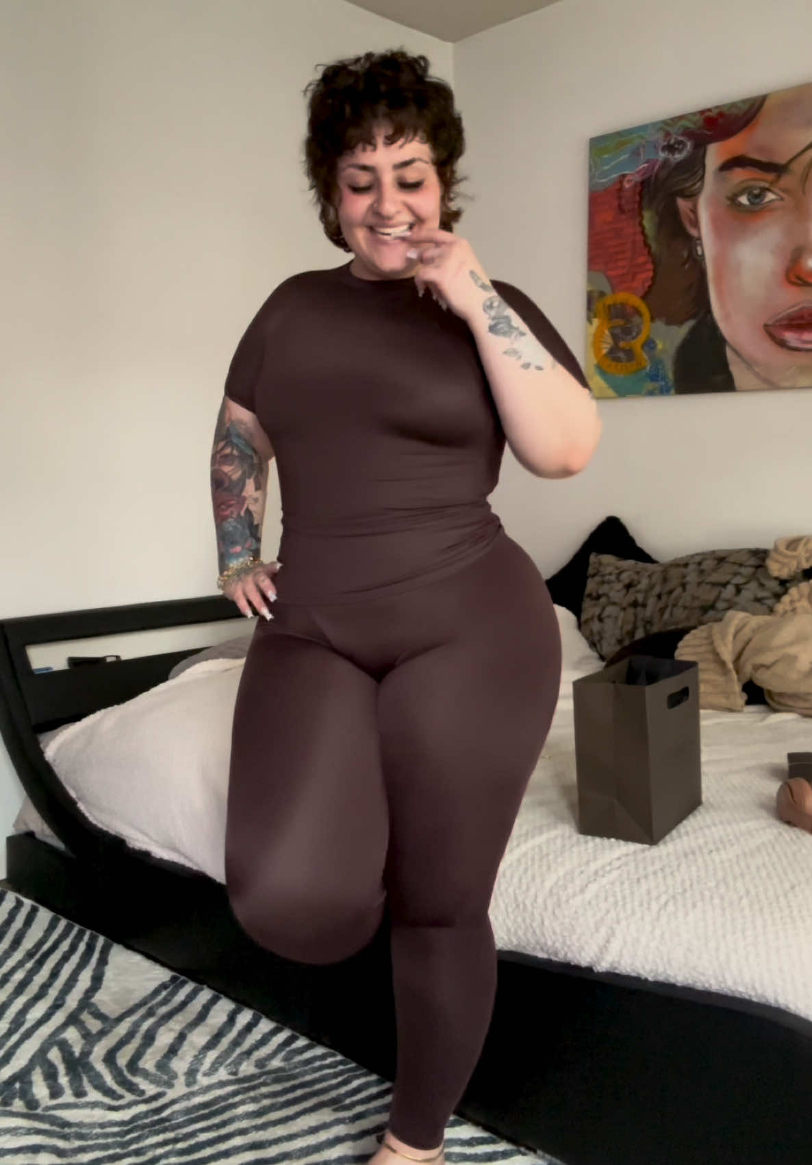 @SKIMS @Nike I love the sets i got😏 #share #skimsxnike #skims #nike 