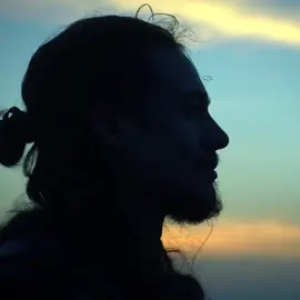 ساكن غير داري… #u#uhtred #uhtredkingdom #bebbanburg 