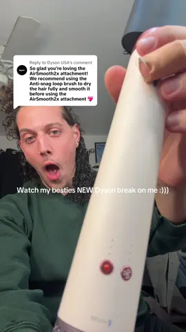 Replying to @Dyson USA ummmmm hellllo 😫😫😫 what does this mean??? #dyson #dysonairwrap #fyp #help #explorepage✨ @amika 